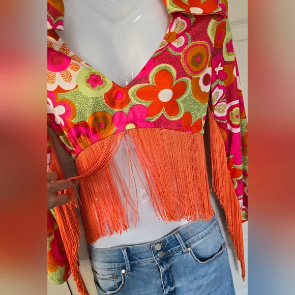 🌸 Boho Chic Floral & Fringe Crop Top - M 🌸 - Picture 3 of 16